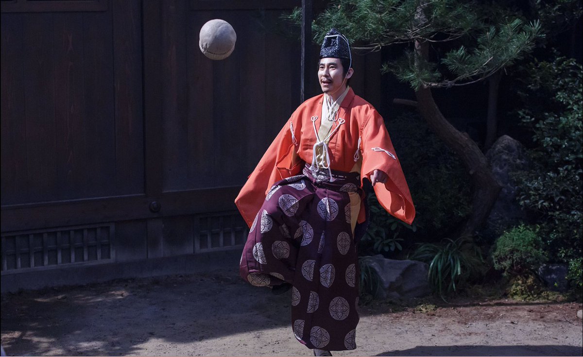 冨士 居城が包囲されているにもかかわらず蹴鞠を楽しむ北条氏政氏 真田丸 冨士 居城が包囲されているにもかかわらず蹴鞠を楽しむ北条氏政氏 真田丸