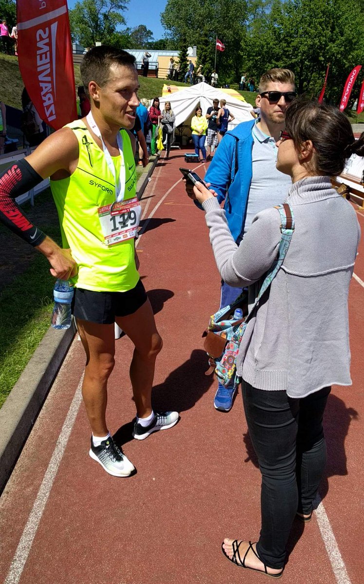 sk_terauds's tweet image. Jānis Višķers jau trešo gadu pēc kārtas uzvar Liepājas pusmaratonā ar rezultātu 1:10:45. Apsveicam! #sktērauds