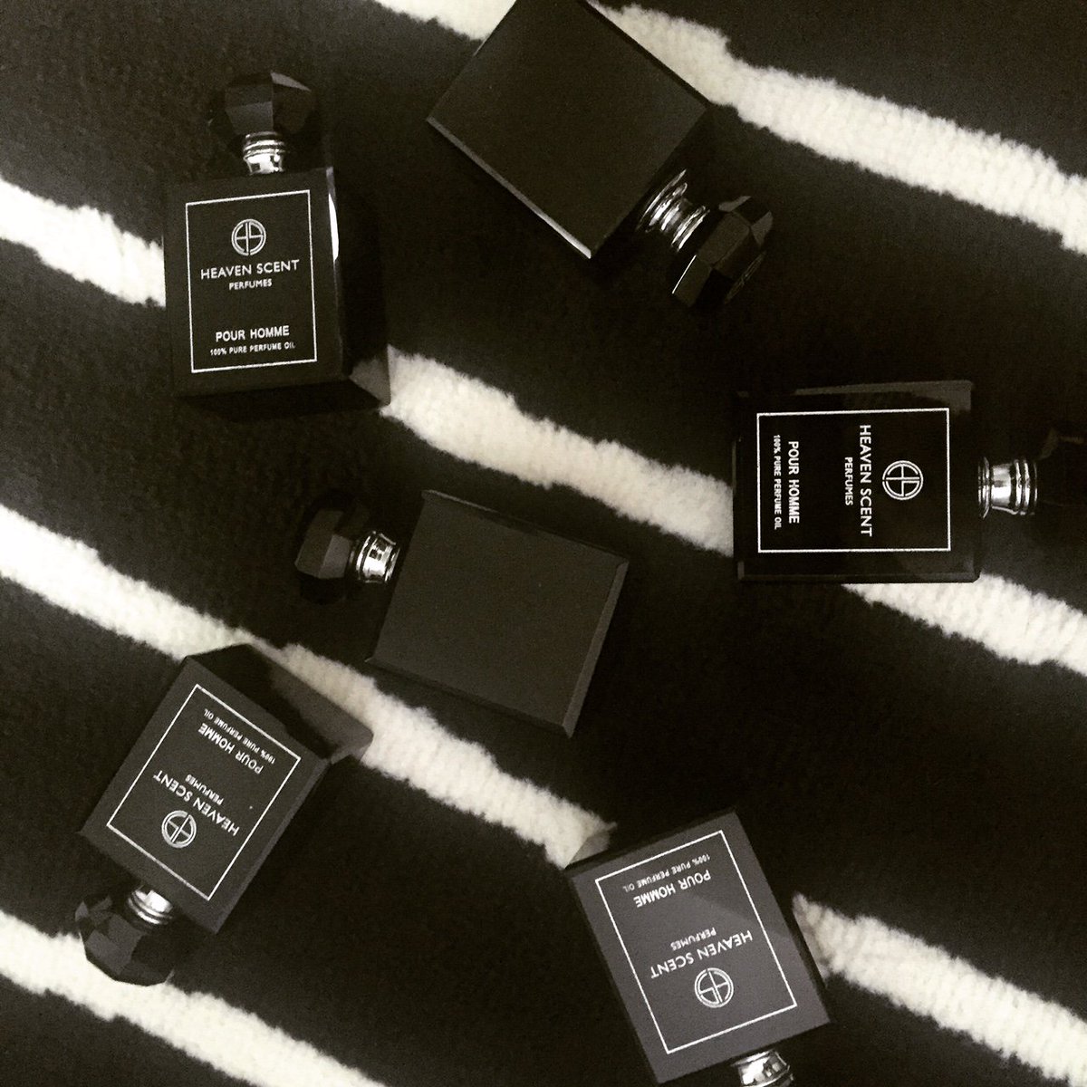 hsperfumes's tweet photo. Sunday's Scent Selection. Classic Man. Fresh, playful and seductive. But overall classy and subtle. #SOTD https://t.co/OX8HNg5xFJ