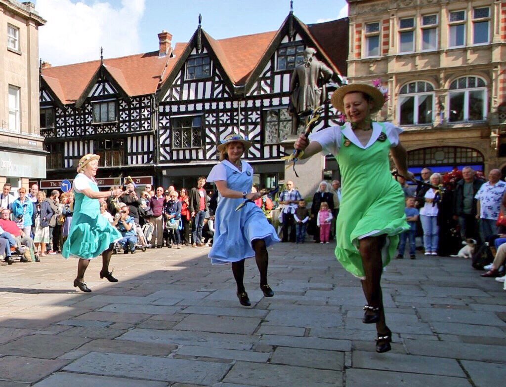 shrewsmorris's tweet photo. Next Sat we'll be dancing, live tweeting &amp; Periscoping our way round the sights of fab #Shrewsbury for #popupmorris https://t.co/WQbgc5dRuj