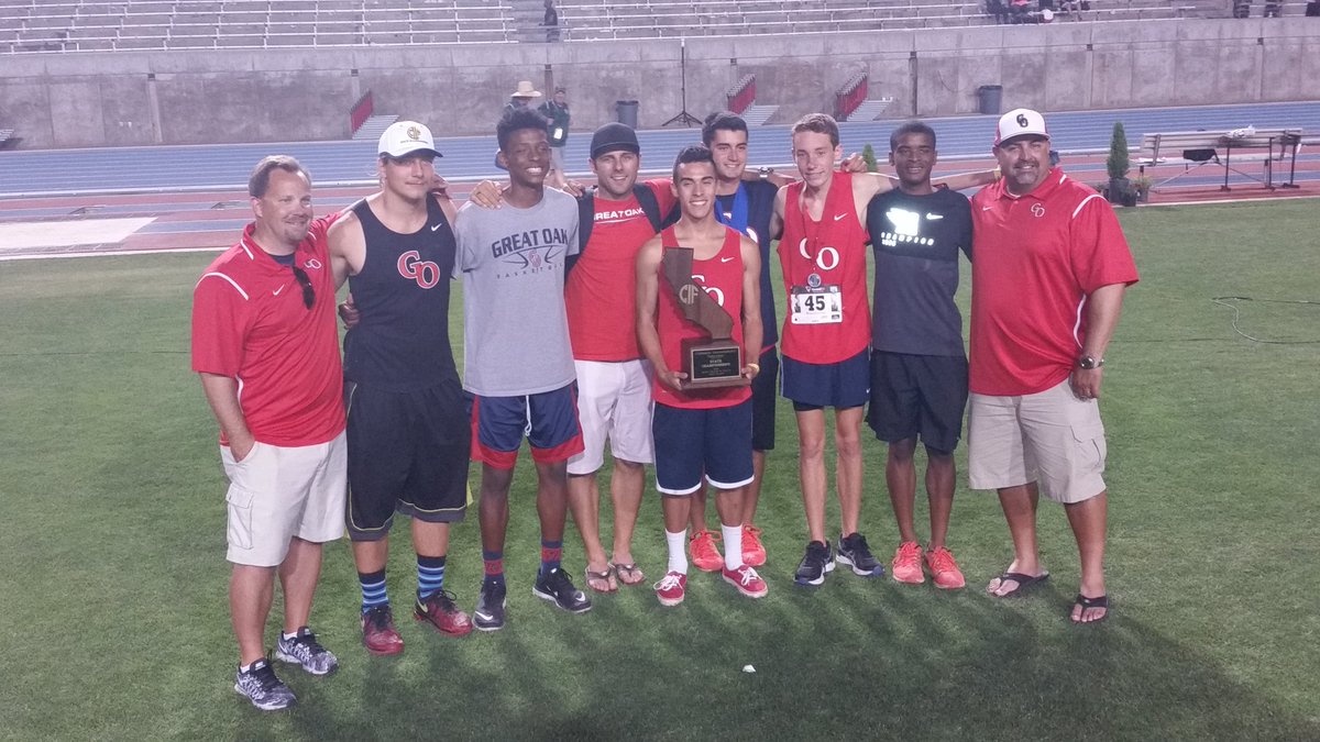 donalpearce's tweet photo. Great Oak's boys captured 2nd place; CIF State Track & Field Championships #DyeStatCAL #RunnerSpace #CIFStateFinals https://t.co/jWRhCLx66t