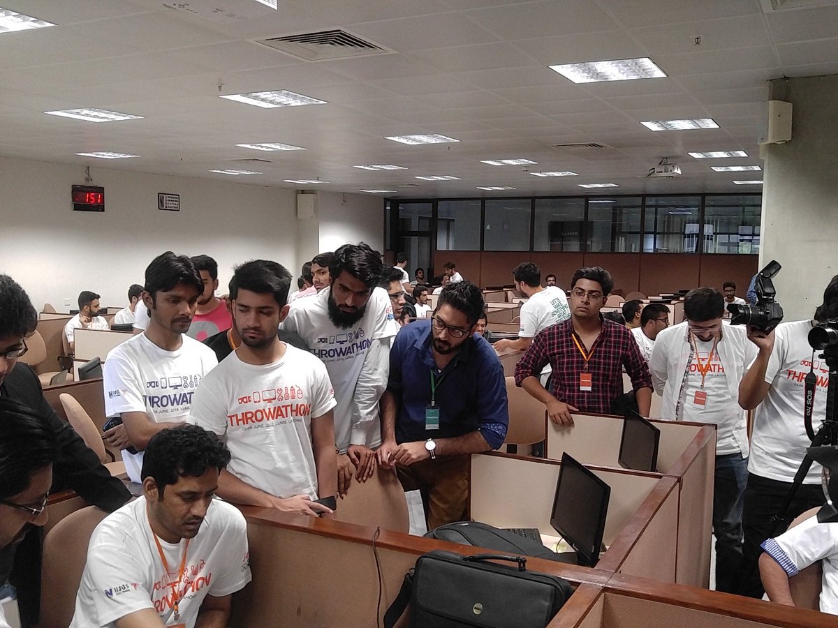 Throwathon's tweet photo. Teams are pumped for their demos while judges listen to the teams. #throwathon https://t.co/ATWnCfqSC8