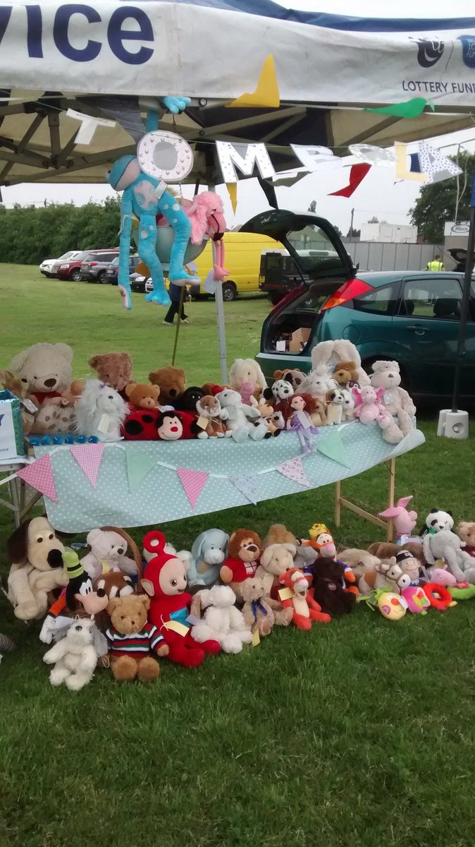 EarlyBreakUK's tweet photo. Wonderful time @Rad_Carnival in Radcliffe yesterday raising money for @EarlyBreakUK  Thanks to all involved! https://t.co/67YnxsgLv8