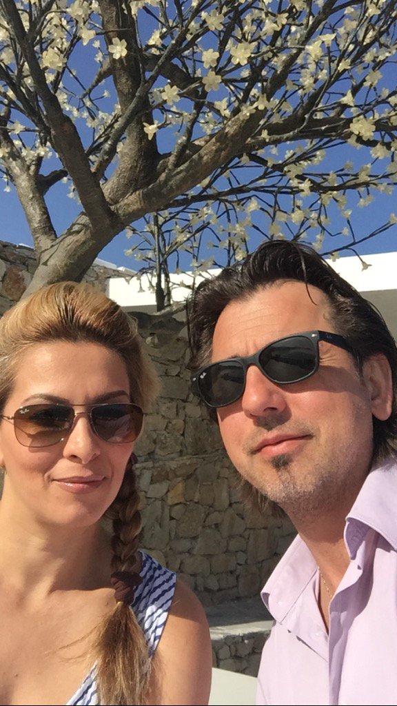 automythos's tweet image. 