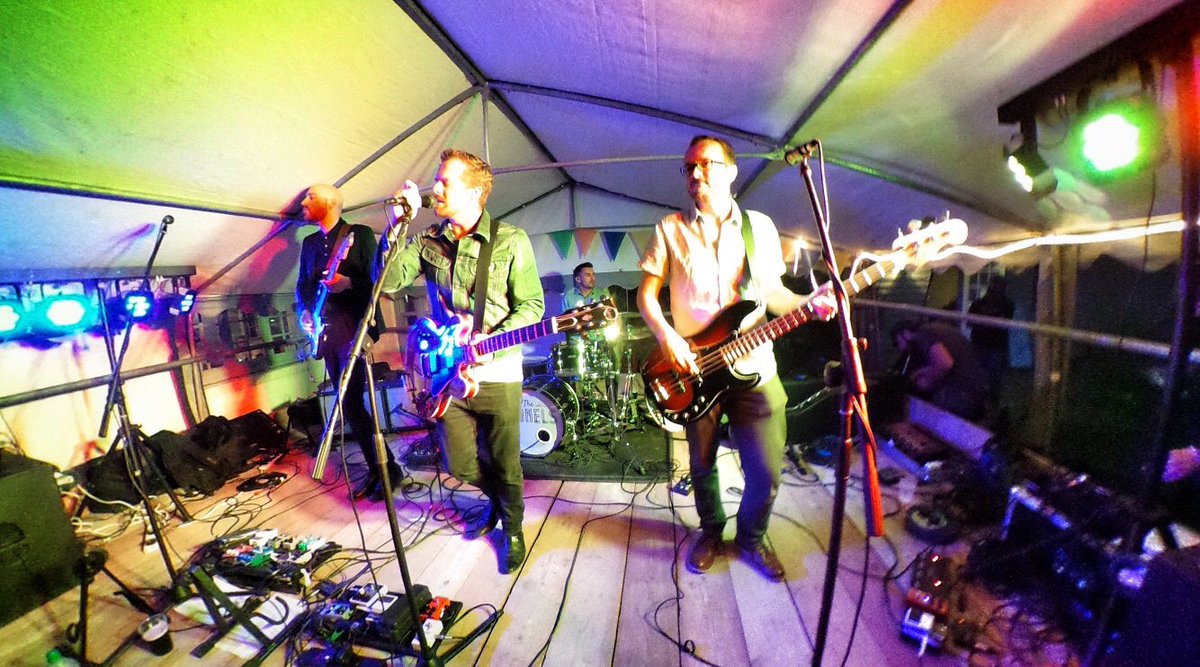 activrightbrain's tweet photo. So many great photo ops last night at #TheMulberry. Celebrating #Mulberry10 with @thelionels. #livemusic #music https://t.co/aHgFQ80DIA
