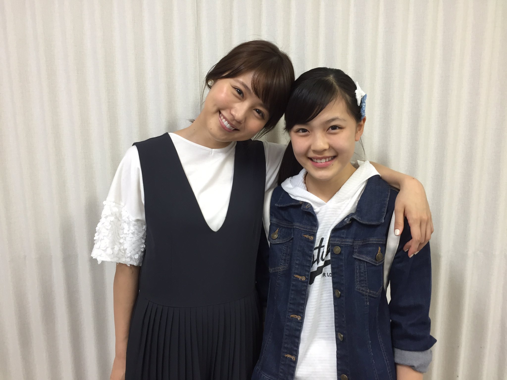 有村架純 S Staff 有村架純主演 夏美のホタル の舞台となった千葉県で先行特別上映会が行われ 舞台挨拶に登壇してきました いよいよ来週公開になります 後輩の柴田柚菜が遊びにきてくれたので パシャりました