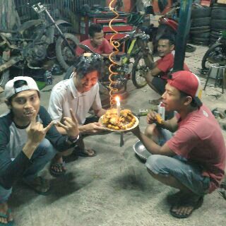 derykhure's tweet photo. Thanx deh pokonya yg udah mecahin telor di kepala https://t.co/sDyCPfAkRR