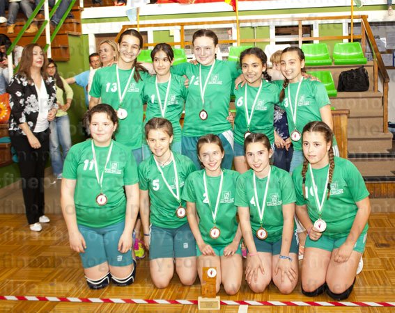 cvliceo's tweet photo. XXXVI Trofeo Liceo de Voleibol con @cvliceo @NaronVolea @cvcalasancias @vboleiros @cvemevelugo @CVZalaeta https://t.co/RLN9l3TRVd