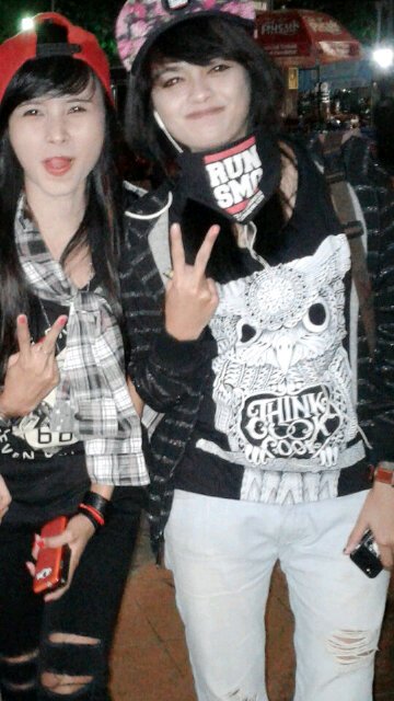 Kaka keceq <a href="/AndreeaShylvia/">ANDREEA_DJ</a>