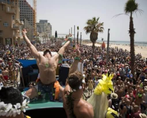 OximityLGBTQ's tweet photo. 200,000 party at Tel Aviv Gay Pride Parade, region’s biggest https://t.co/IA3oxRZkHq by @lgbtqnation #LGBT https://t.co/1U0bq5Pzly