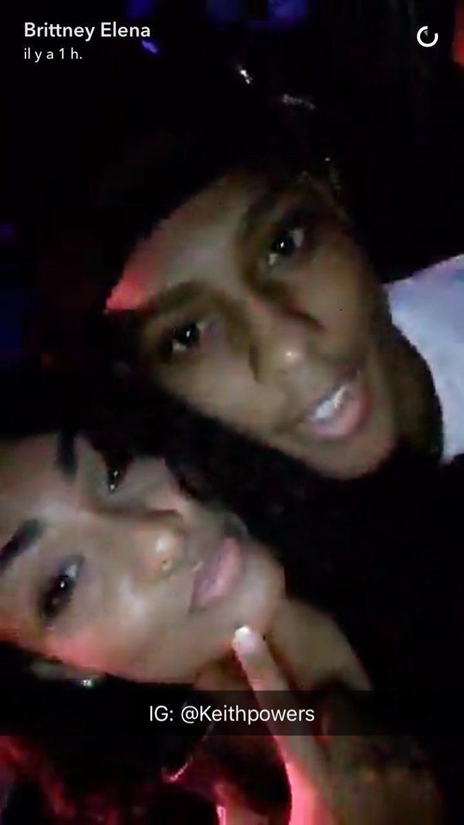 KeithPowersFR's tweet photo. Keith avec son amie @BrittneyElena_ en boîte de nuit. - 4 juin https://t.co/4OXvGEkoDf
