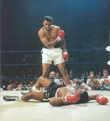 As_MasDeporte's tweet photo. Muhammad Ali en 12 asaltos https://t.co/aLweKunCpY Por @JesusMinguezAS #boxeo #DEPAli https://t.co/9pFWuFyEZZ