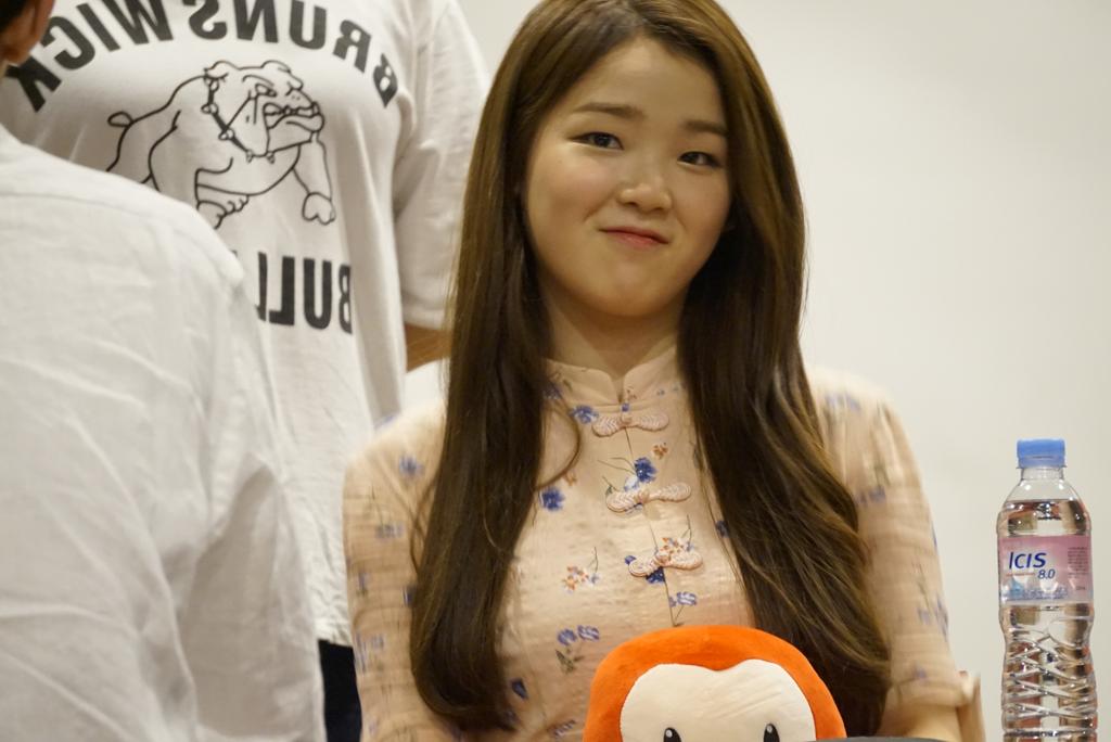 CkLpKV4VEAABtpu.jpg:large