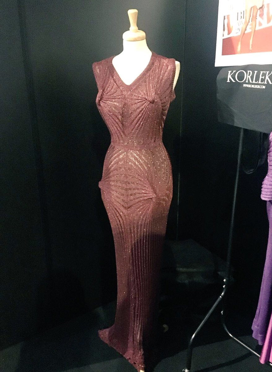 ShoutBailey's tweet photo. #Korlekie eye catcher yesterday #exclusive #handmade #uk #bespoke #luxury #fashion #queen #rizonjet #theelitelondon https://t.co/GS52JBWFKx