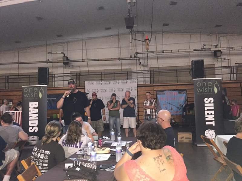 One_WishFDN's tweet image. Ready to show Matt Hess's One Wish hunting video.  Thank you to all of the vets out there! #usvets #hunting #onewish