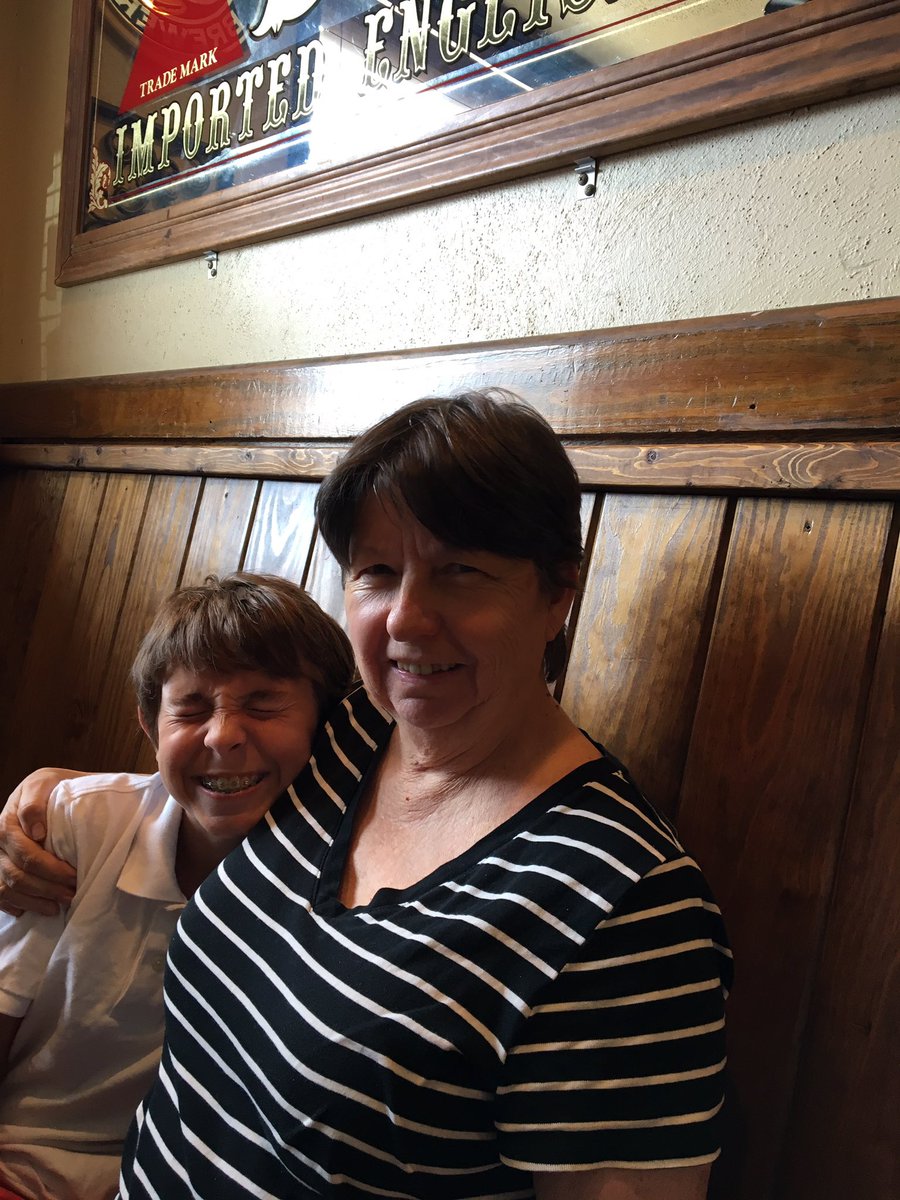 skserenity's tweet photo. Mom's having a really good day, loving on #ianbug #alzheimersawareness #facesofalzheimers https://t.co/9MNxzHbpql