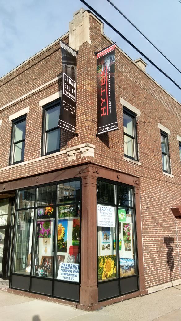 RockCopyRules's tweet image. Banner Systems on buildings.. Rock Copied. Tweet,tweet... Ain't it sweet.. Hi JF.