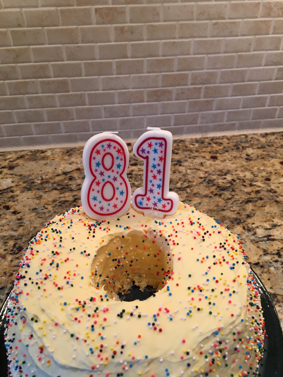 AustinScheel's tweet image. Congrats to the little bro on turning 81 today! Have a good one @zach_scheel