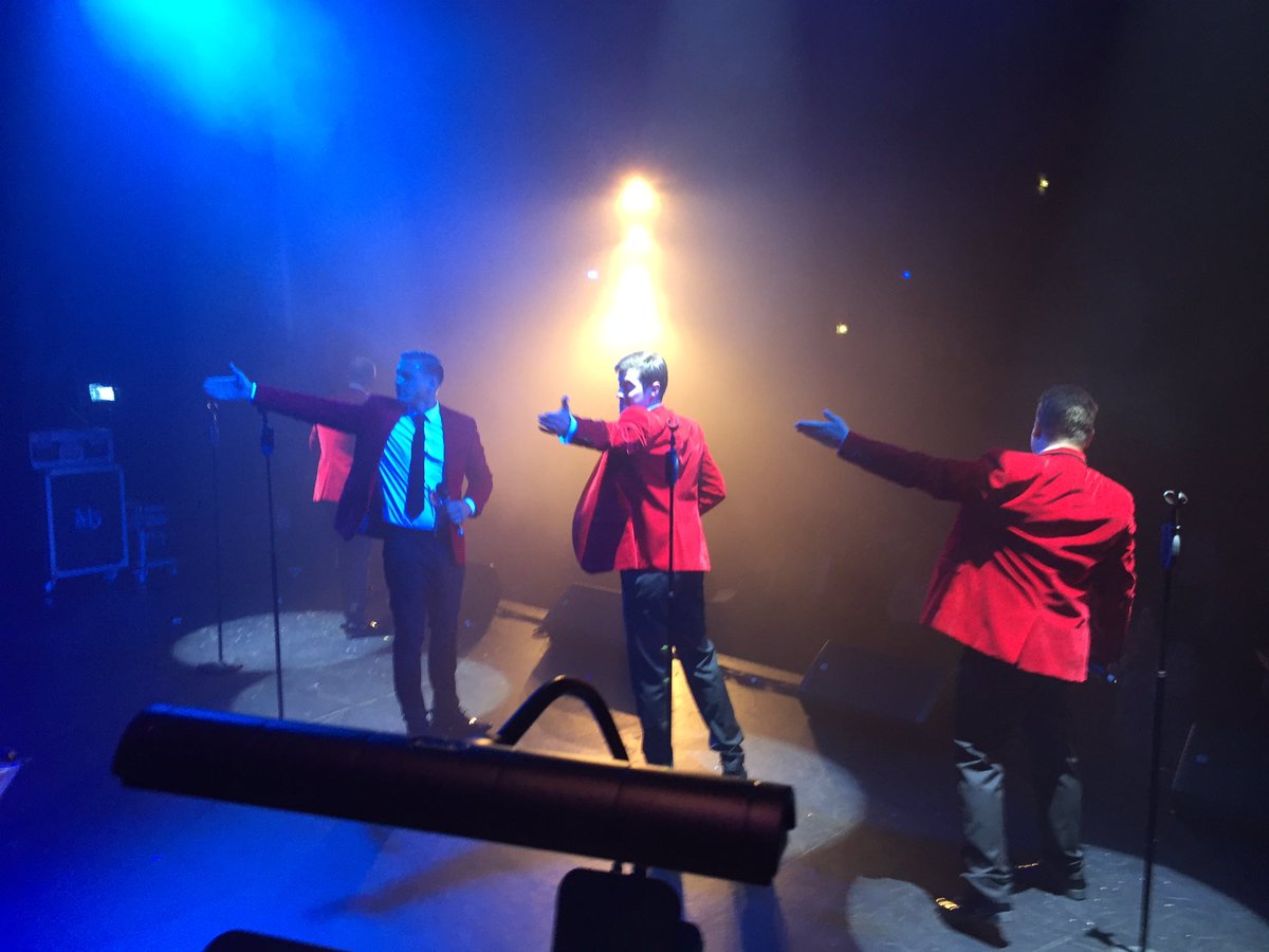 SamEdgington1's tweet photo. @SteveFawbert @ByeByeBabyLive @PrincesTheatre @garywmullins Thanks for having me-got a couple of pics at the end :-) https://t.co/Al4bZYYFqw