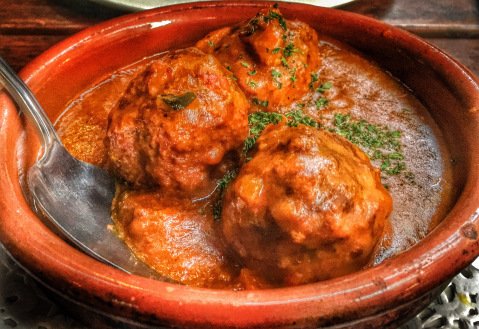 gulpiepleasures's tweet photo. @ElPirataMayfair - #tapas galore in Mayfair https://t.co/9m7vCArq9x https://t.co/hJcfq7vdv0