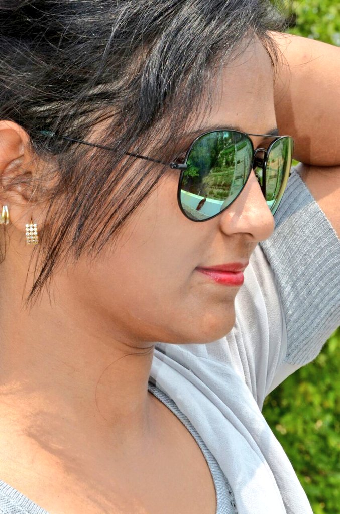 swati_bassi's tweet photo. Go green vincent @Lenskart_com  #SunglassesFromEurope #IndianInSunglassesFromEurope   #contest orderid 1205035408 https://t.co/tx5t25AGcf
