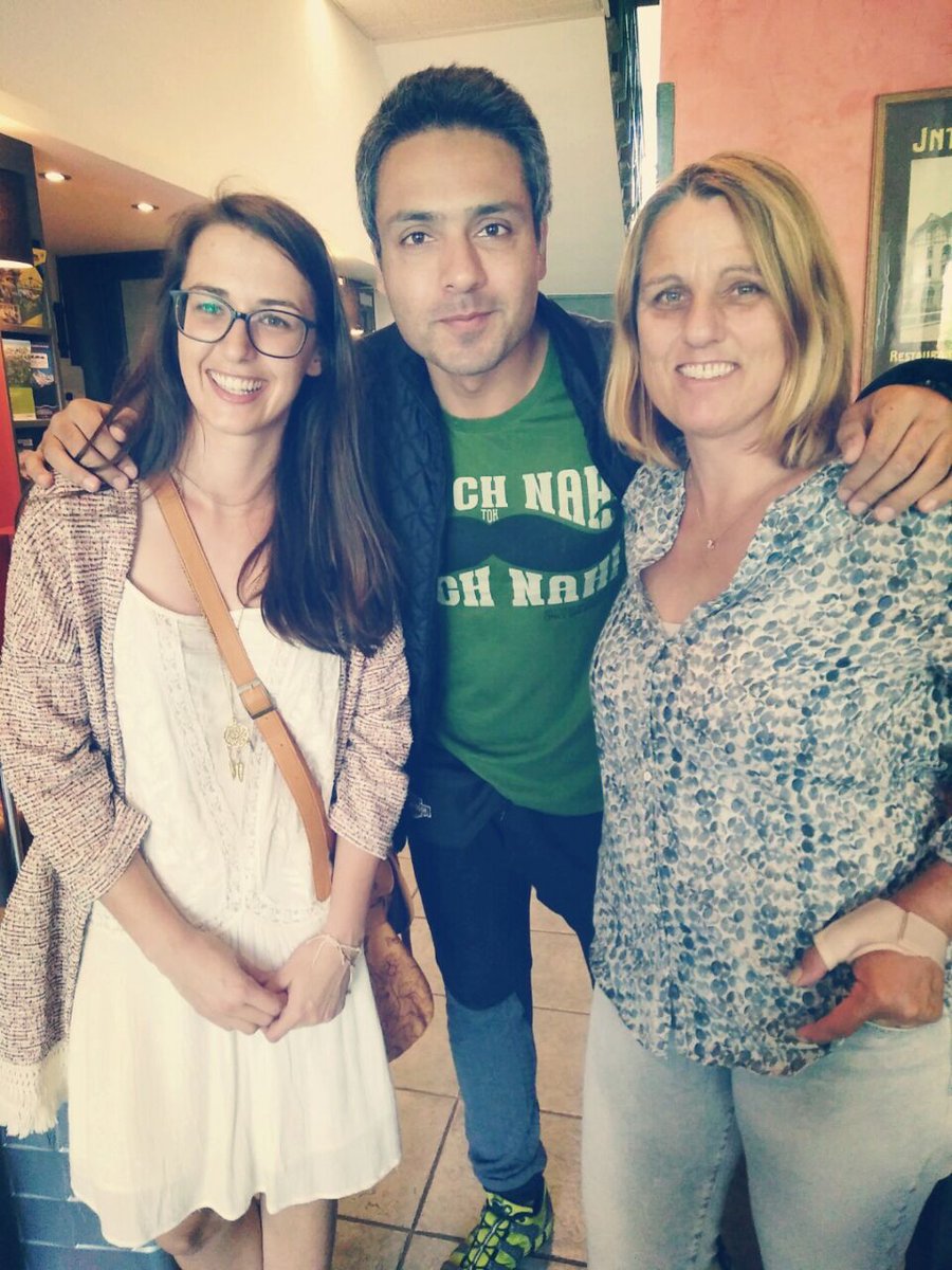 TeamMiqbalkhan's tweet photo. #IqbalKhan with staff at @hotelloetschberg #interlaken #Switzerland @Miqbalkhan https://t.co/AgOLPtxG6Q