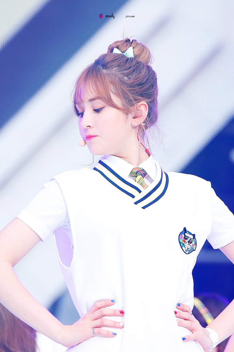 160604 드림콘서트 소미

#소미 #전소미 #SOMI #아이오아이 #IOI

bit.ly/1UC3BQx