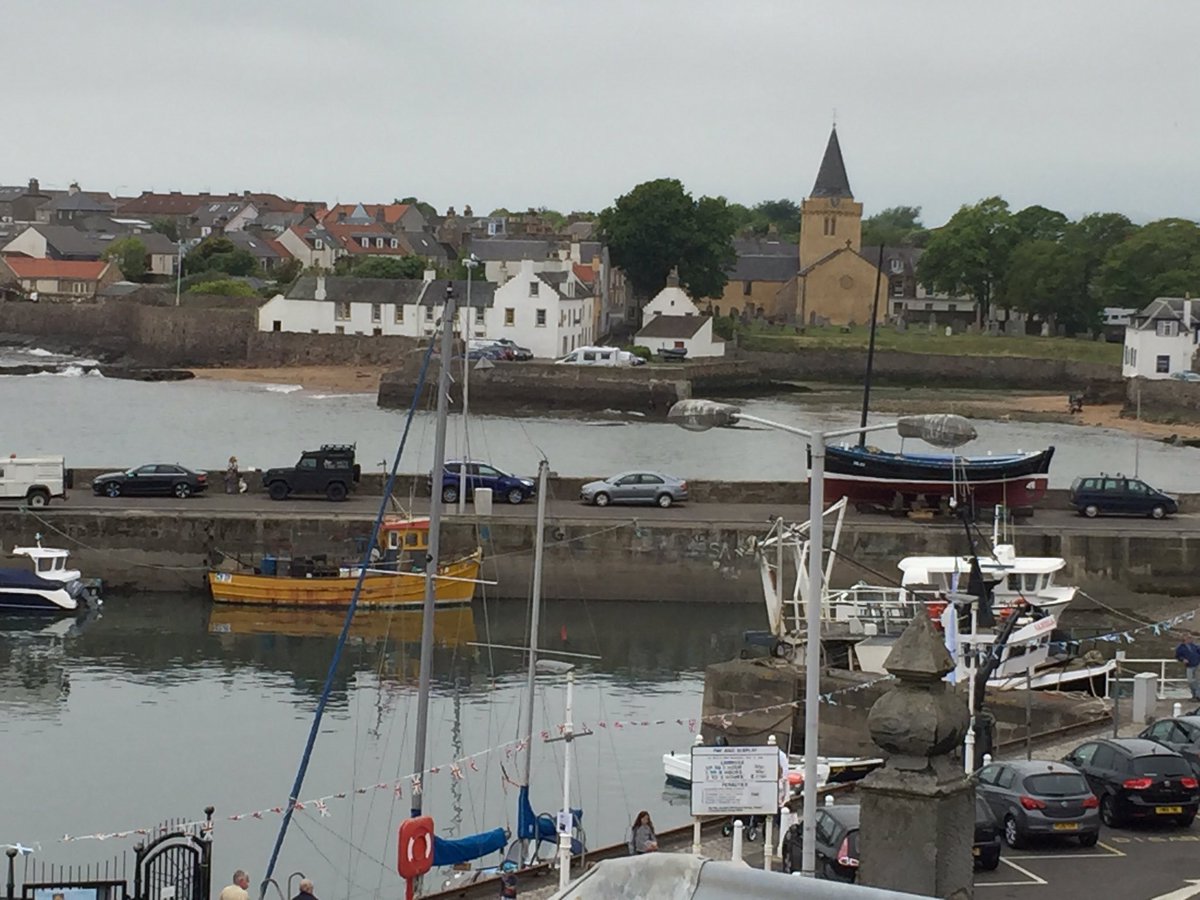 <a href="/2crail/">Sandcastle Cottage</a> <a href="/ansterharbfest1/">Anster Harbour Fest</a> was up on Jimmy Betts roof earlier what a view