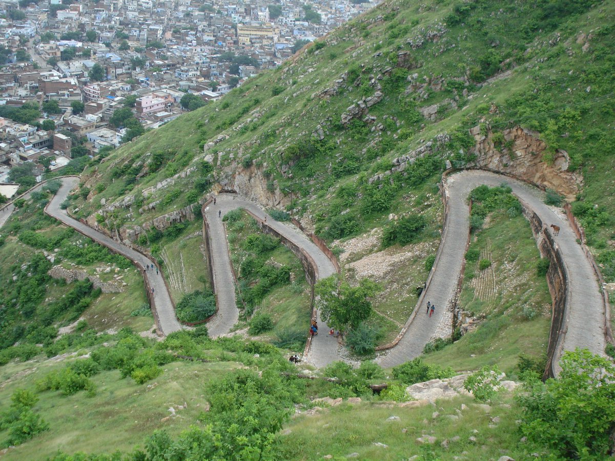 GoldenPeacock4's tweet photo. #AmazingJaipur #PinkCity #Mountain Come And Explore #Rajasthan #india https://t.co/28QAtkqFk3