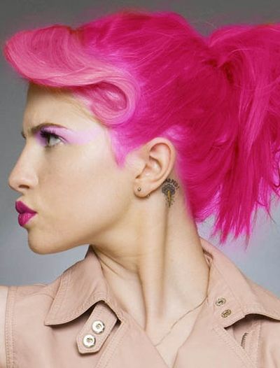 _DailyParamore_'s tweet image. Hayley is goals