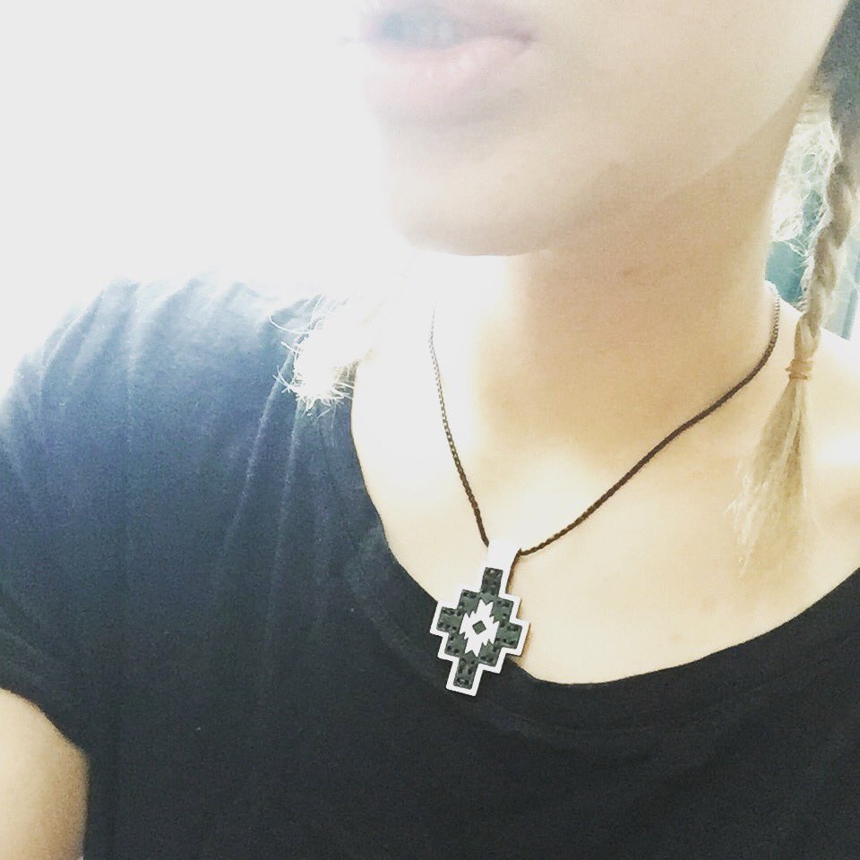 BES_OFFICIAL's tweet image. いいね👱🏾👍🏾似合ってるよ😌RT @luvya_m: @BES_OFFICIAL 届きました( ´ ▽ ` )ﾉ
この夏使いまくります✨