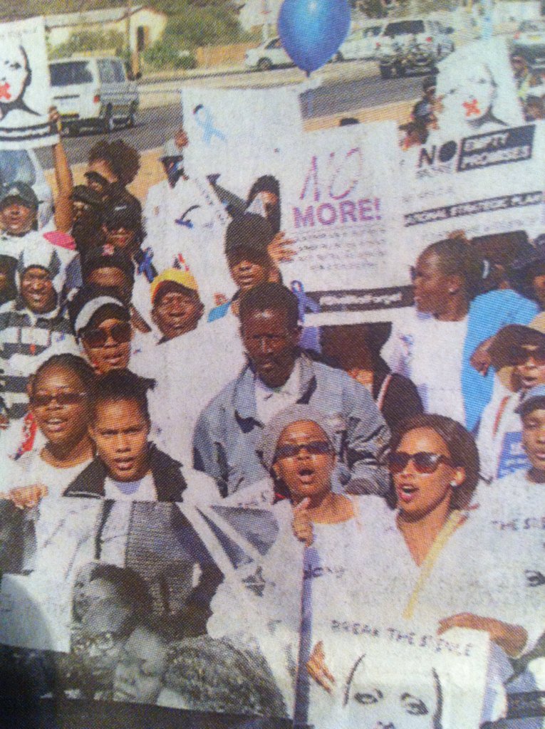 EarlOfGC's tweet image. Lol peep Robert Molefhabangwe in the mix #IShallNotForget