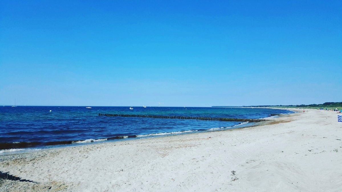 Urlaubsmodus

#picoftheday #Rostock #heimathafen #küstenkind #piste #stadtmagazin #strand #ostsee