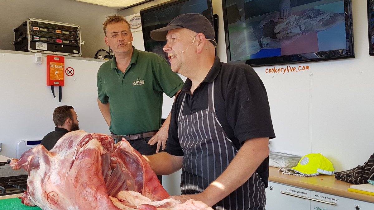 CookeryLive's tweet photo. @lahoguefarm - #OpenFarmSunday #g'sfresh lamb butchery demo https://t.co/ArOxxMCyHW