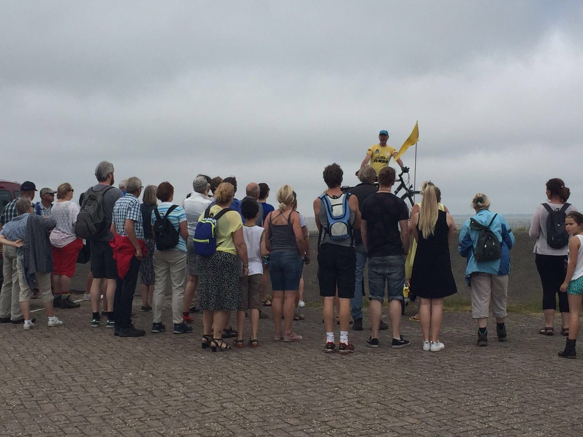 overdevloed's tweet photo. De laatste waddenwandeling gaat zo van start... https://t.co/UrrG7RWTas