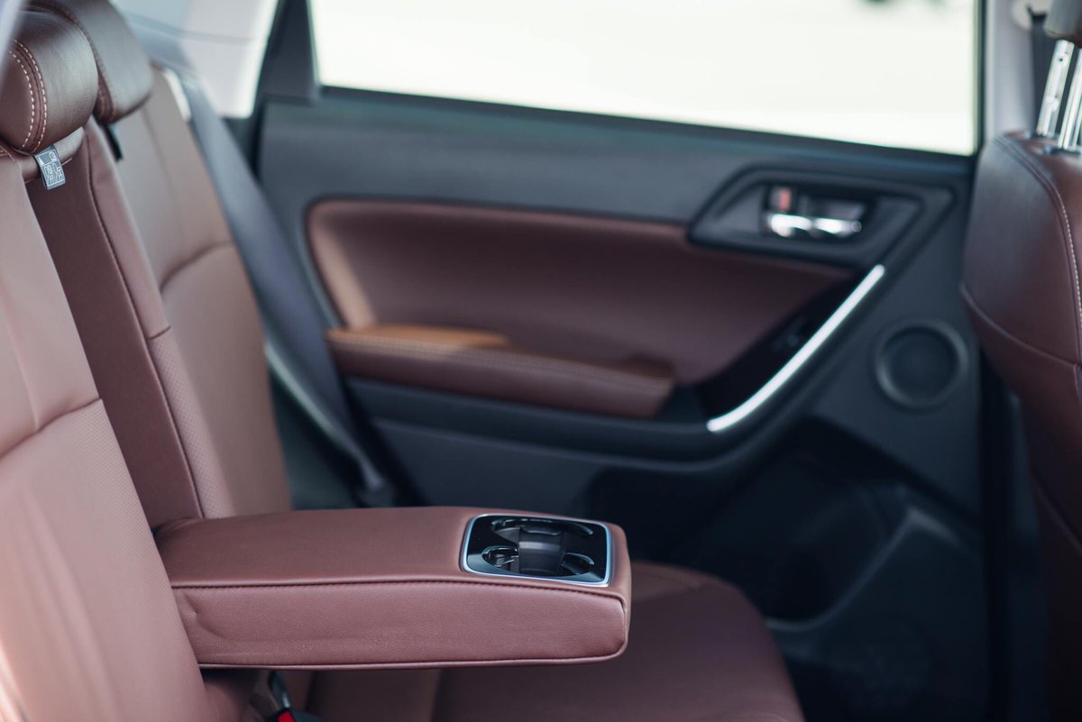 いわっき スバル フォレスター特別仕様車 ブラウンレザーセレクション 発売 スバル初のステアリングヒーターも S Limited 313万00円 2 0xt Eyesight 331万2360円 水平対向エンジン50周年 T Co Gxaysc1ifa Twitter