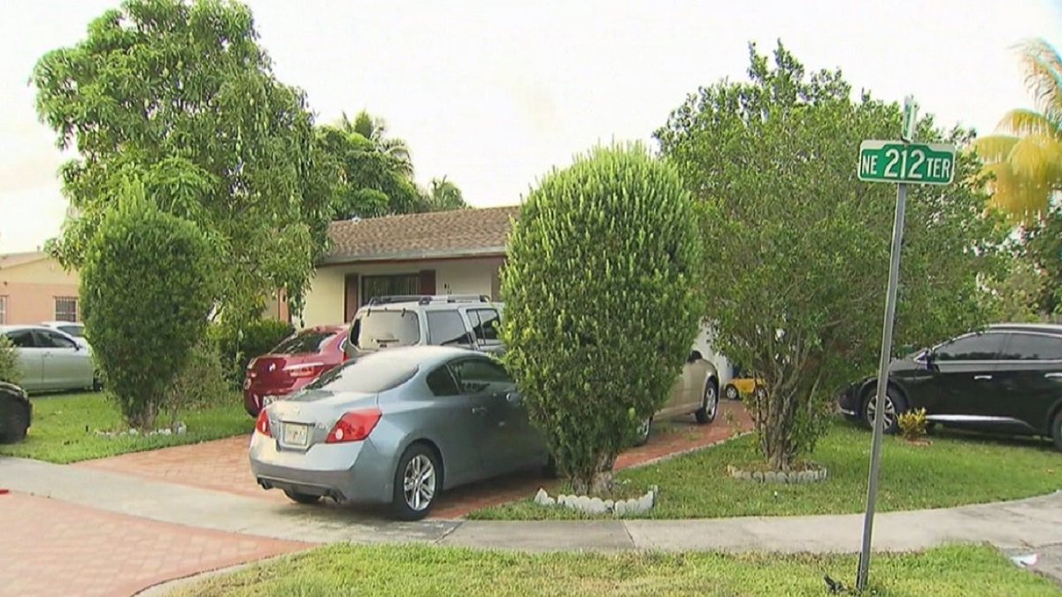 1 dead after Miami Gardens house party shooting bit.ly/1O9fxtZ?utm_me… https://t.co/lud7a2zJwQ