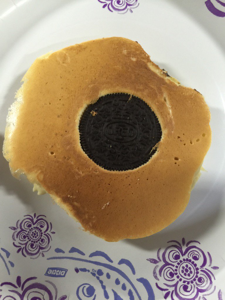 GrueCakes's tweet photo. Kinky. #scgrue https://t.co/ubxvE03L2K
