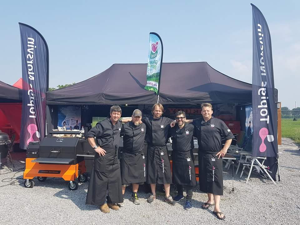 HolmBj's tweet photo. Some BBQ teams has a clear advantage #topigsnorsvin https://t.co/2x2gAZq50o