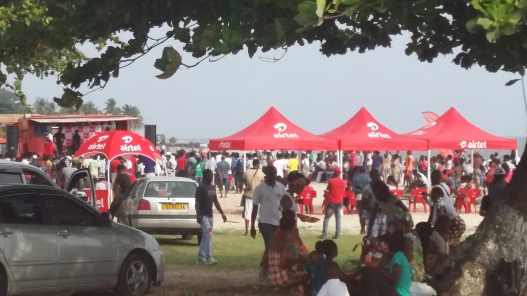 Airtel_GA's tweet photo. N'oubliez pas notre #rendezvous hebdomadaire sur la #plage du #LNLM #AirtelGabon #animations #détente #Gabon https://t.co/SW4Pomt5Rg