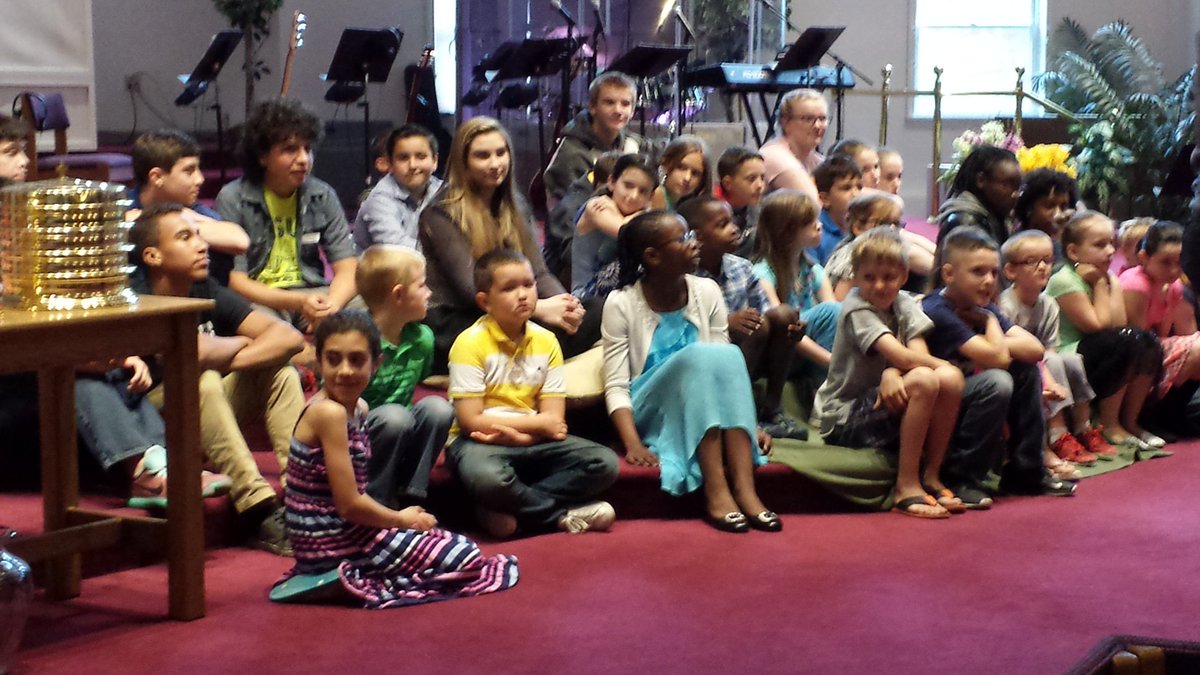 hardwickannie's tweet photo. Bless the children#hcpreach https://t.co/mQIsiZ3jt0