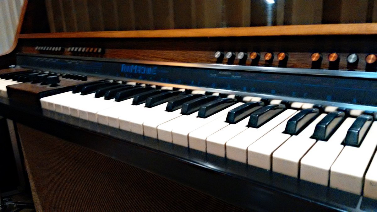 surhumano tweet media