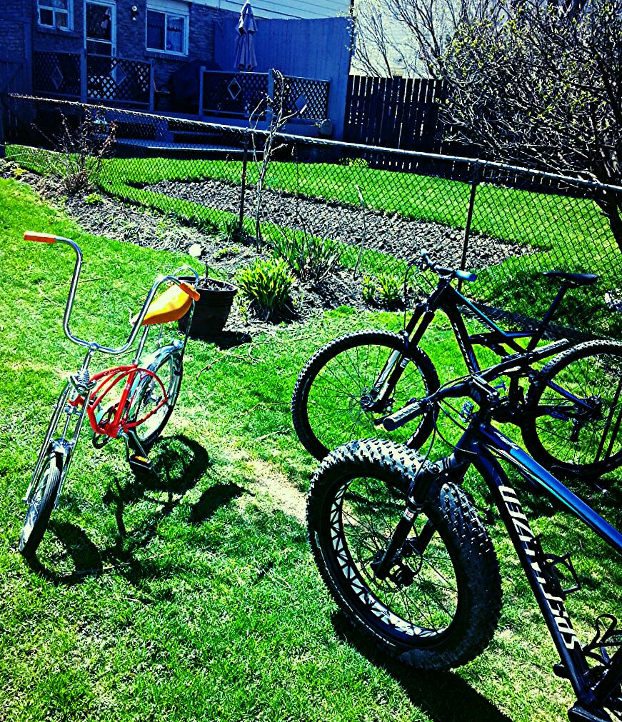 damartinolich's tweet photo. #summerfun #specialized #FATBIKE #EnduroComp #schwinn! https://t.co/F0X83q4cJc