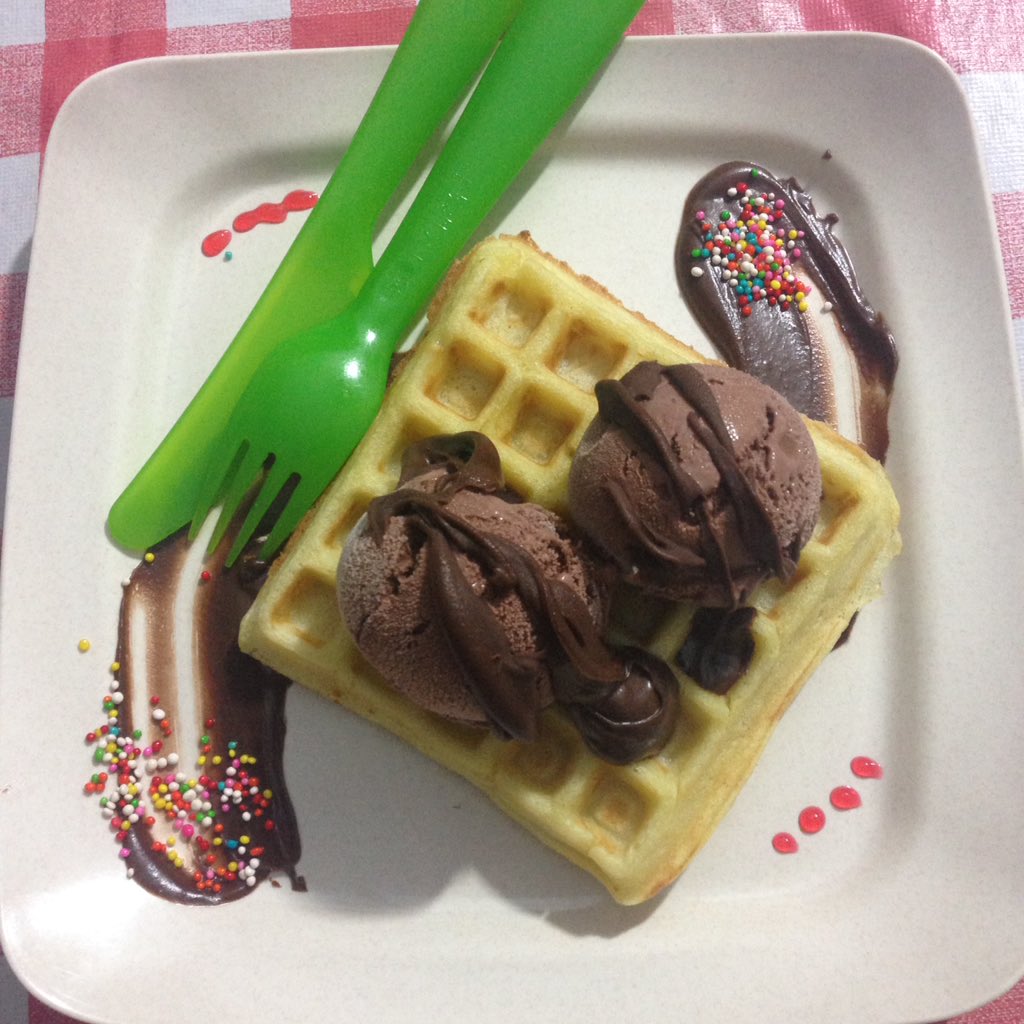 Rasanya biasa aja, gegara Acun aja ini gw jadi sering ke sini. <a href="/warungwaffle/">Warung Waffle</a>