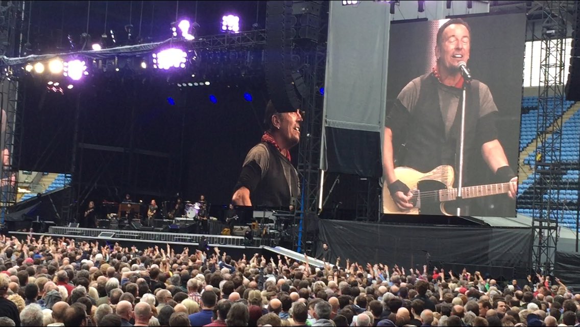 Andy_AVFC_Hanna's tweet photo. #SpringsteenCoventry ! #TheRiverTourCoventry #BruceSpringsteen https://t.co/WEsAXJLxco