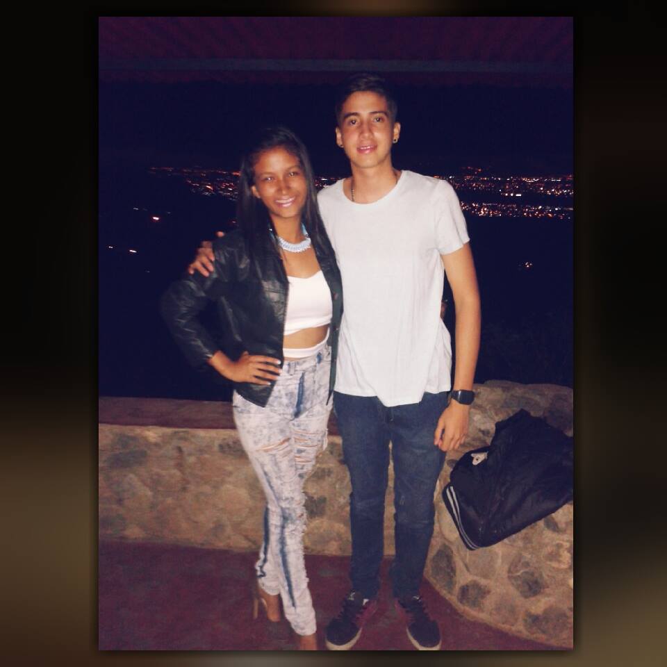 PattySanchez02's tweet photo. #Party #Friends #Pre-PromoCLXXXI❤🍸👑. https://t.co/Vq5qrVBXNJ