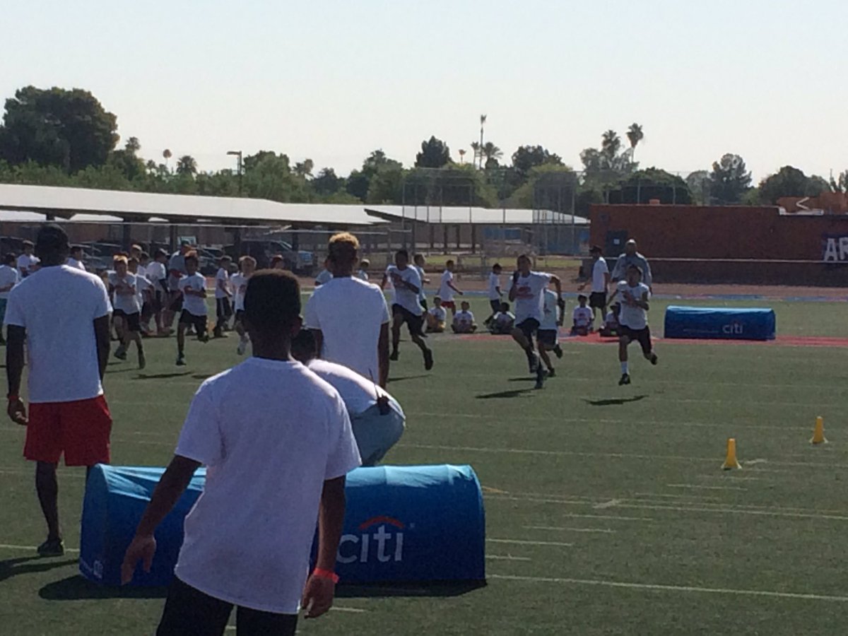 realjackgalvin's tweet photo. Thanks to @CitiPrivatePass @ProCamps @RealPeterson21 #CloserToPro for a great camp https://t.co/97tLQGIJgp