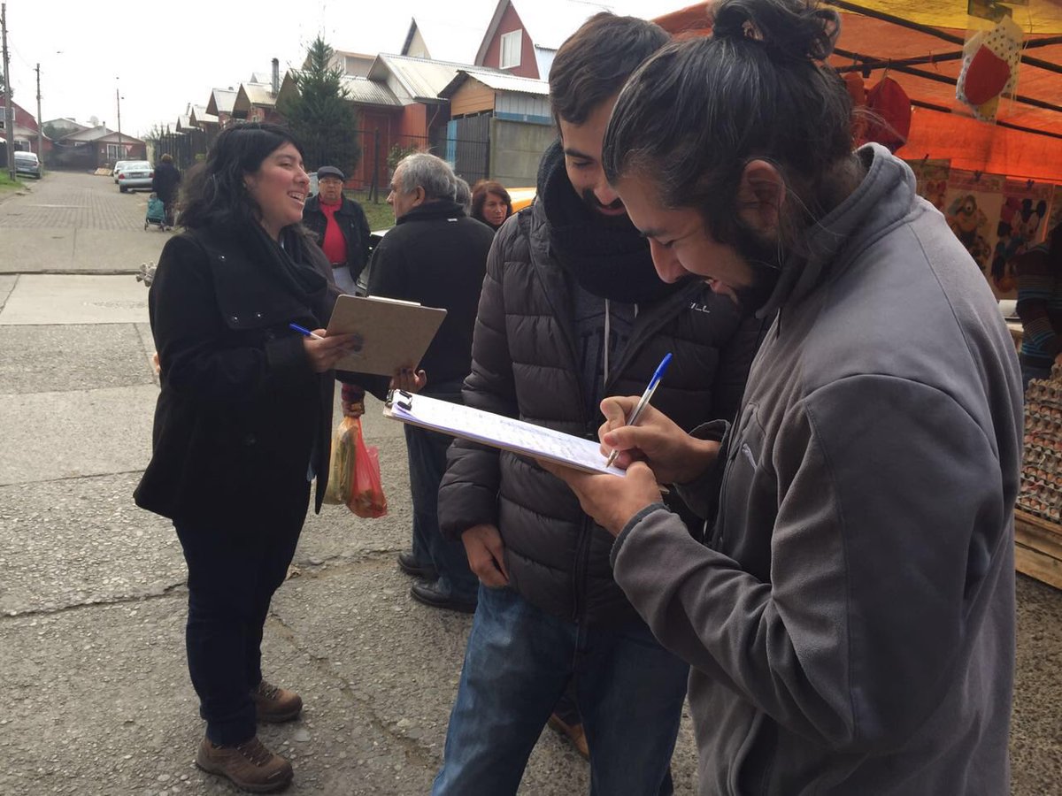 FeriaTechada's tweet photo. Seguimos recolectando firmas para que en #valdiviacl tengamos una #FeriaCentralTechada un lugar digno para todos!! https://t.co/9vagvsCV5m