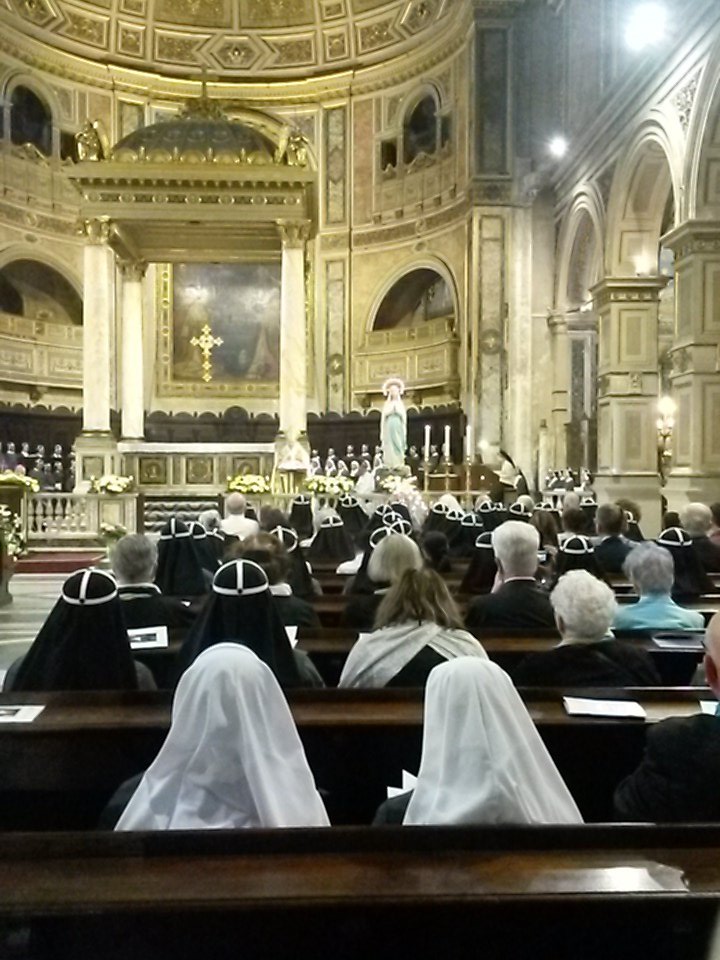 Gläds med Birgittasystrar idag. #helgonförklaring