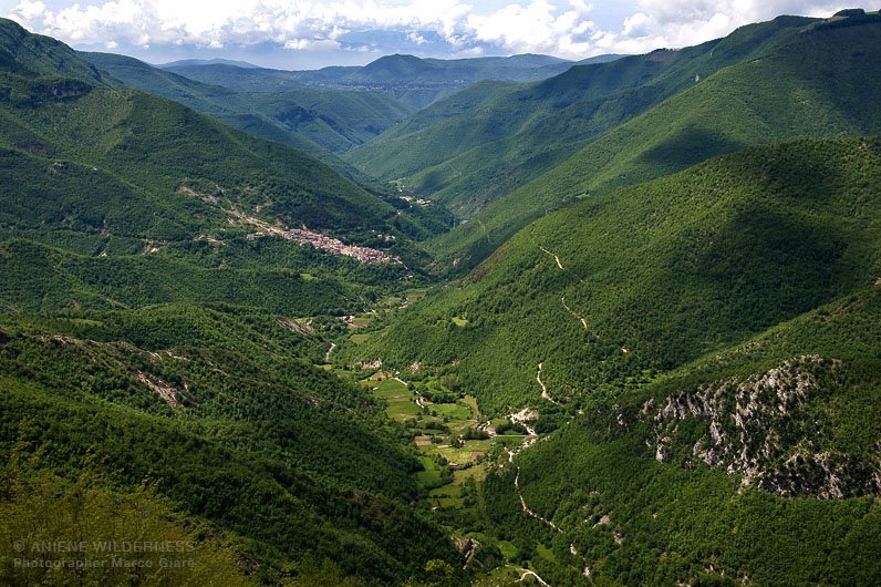 Boschi, sentieri e lo scorrere lento del #Simbrivio... #Vallepietra, è davvero un incanto! #Simbruini